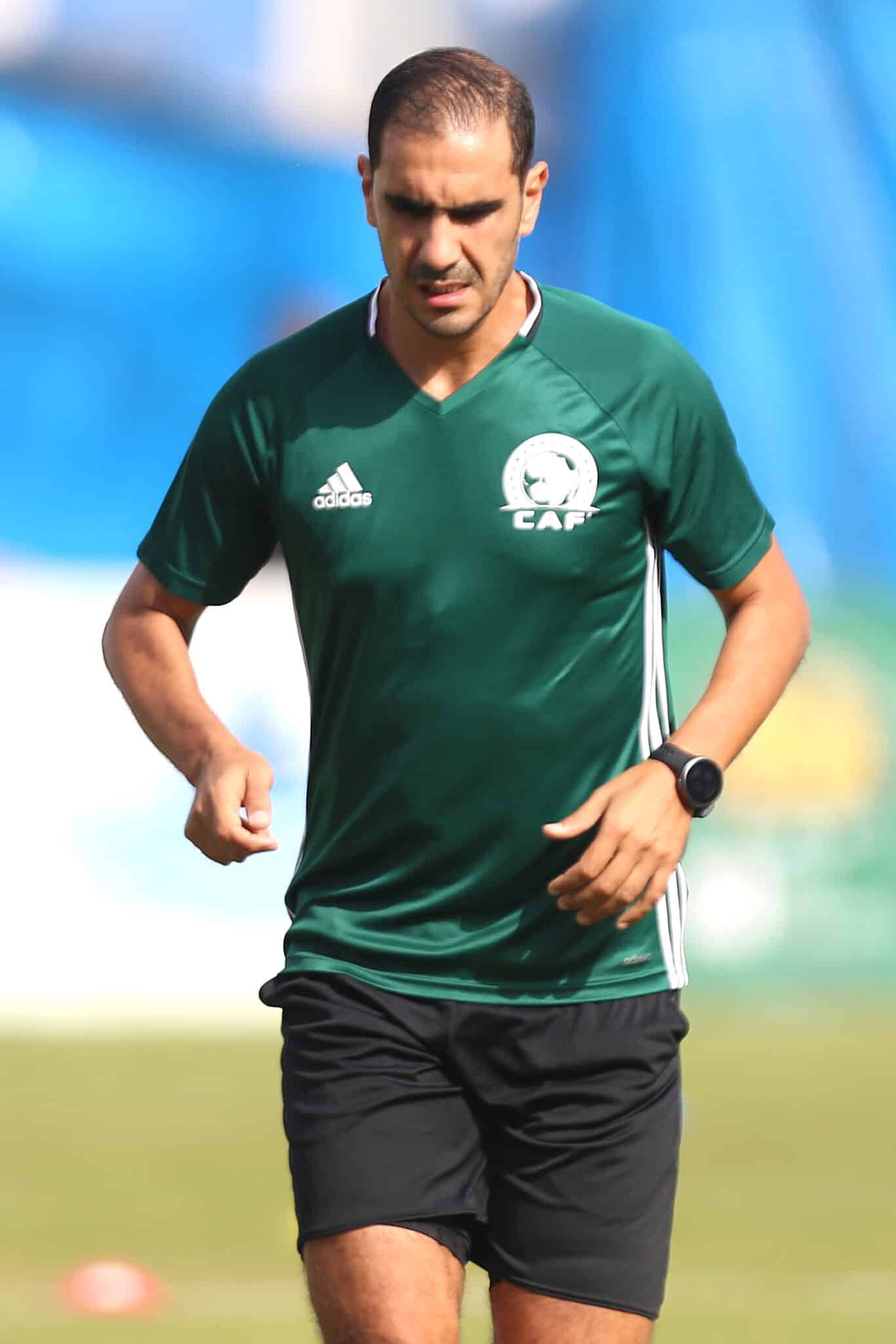 super eagles vs São Tomé and Príncipe lahlou benbraham warming up
